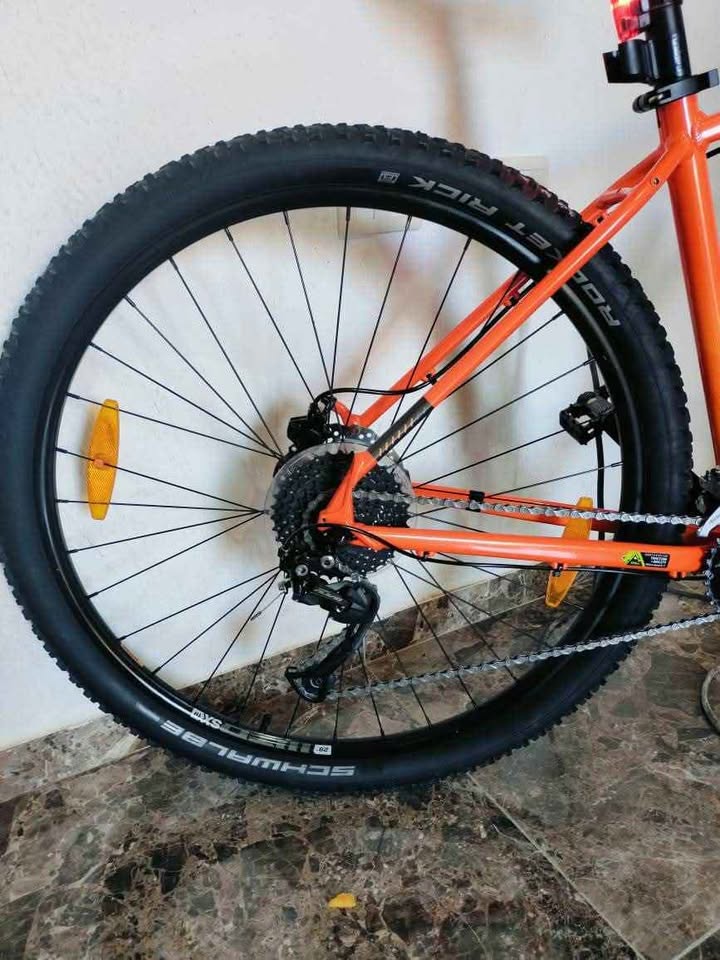 Mannouba&nbsp;La Mannouba&nbsp;Jouet&nbsp;Autre&nbsp;Vtt cannondale taille l 29 alluminium