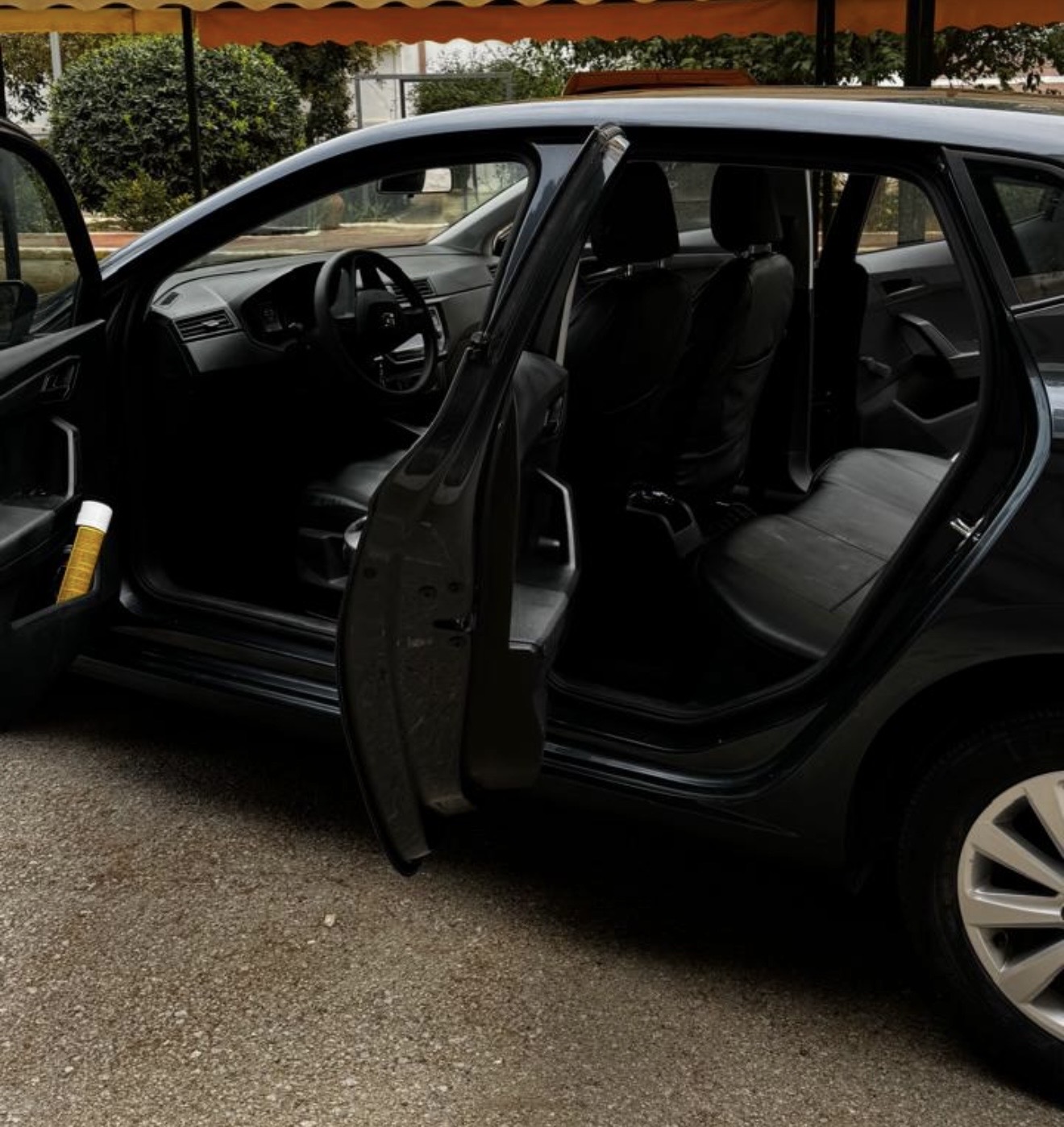 El Menzah&nbsp;El Menzah 9&nbsp;Seat&nbsp;Ibiza&nbsp;Seat ibiza premi�re main en tr�s bon �tat