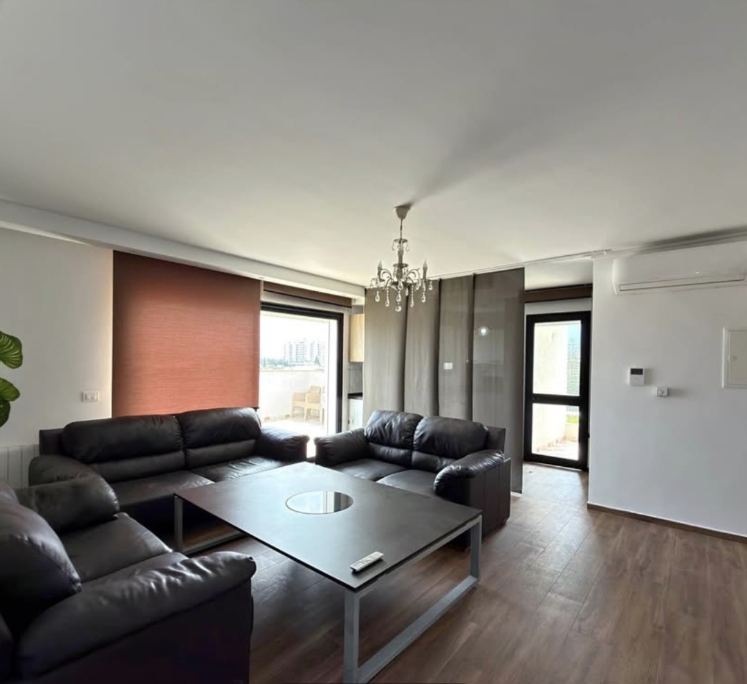 Ariana Ville&nbsp;Ariana&nbsp;Location&nbsp;Surfaces&nbsp;Bureau 3 pi�ces hs � ariana