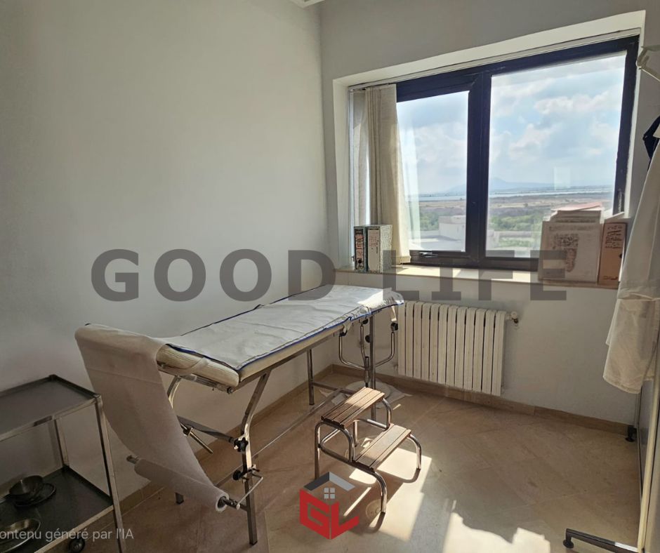 Bab Bhar&nbsp;Montplaisir&nbsp;Bureaux & Commerces&nbsp;Bureau&nbsp;Cabinet m�dical � montplaisir