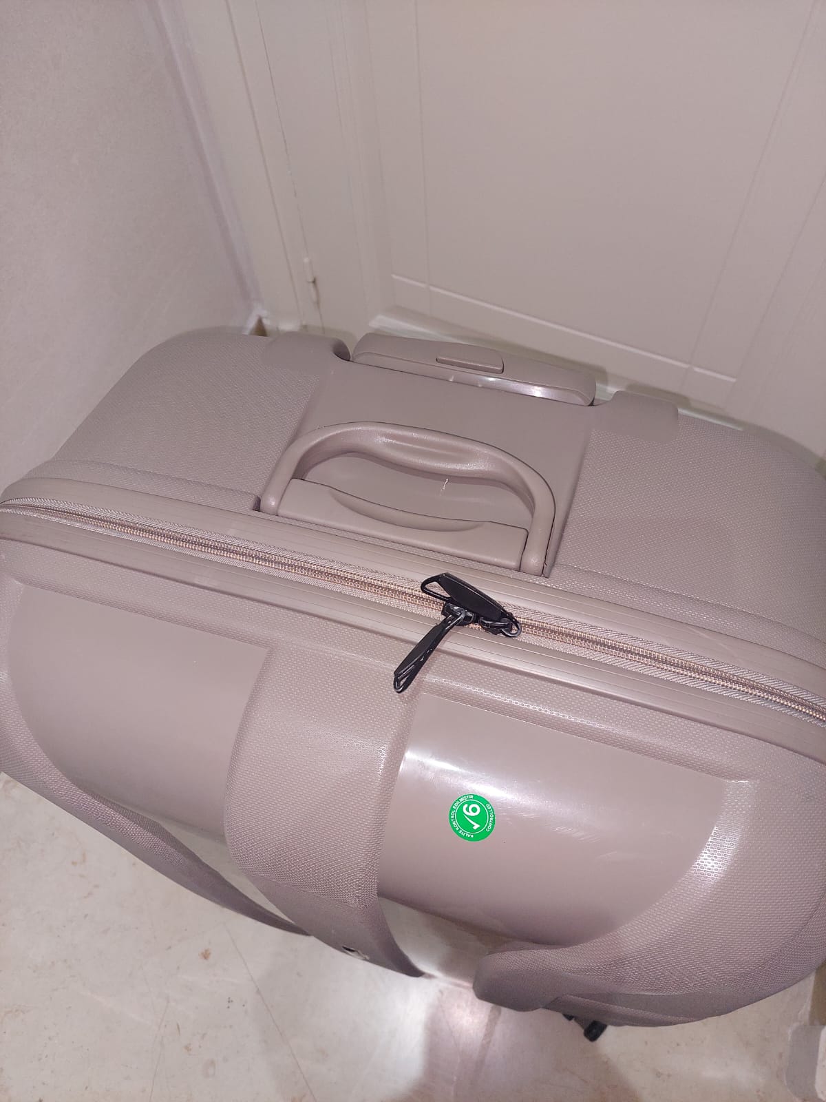 Bou Mhel El Bassatine&nbsp;Bou Mhel&nbsp;Autre&nbsp;Autre&nbsp;Av valise incassable