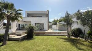 Sidi Thabet&nbsp;Jabbes&nbsp;Vente&nbsp;Maisons&nbsp;Villa de 900m2 terrain et 500m2 bti a