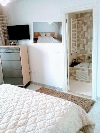 La Marsa&nbsp;El Aouina&nbsp;Location&nbsp;Appart. 5 pi�ces+&nbsp;Partc l s4 meubl� neuf cit� wahat � l'ann�e