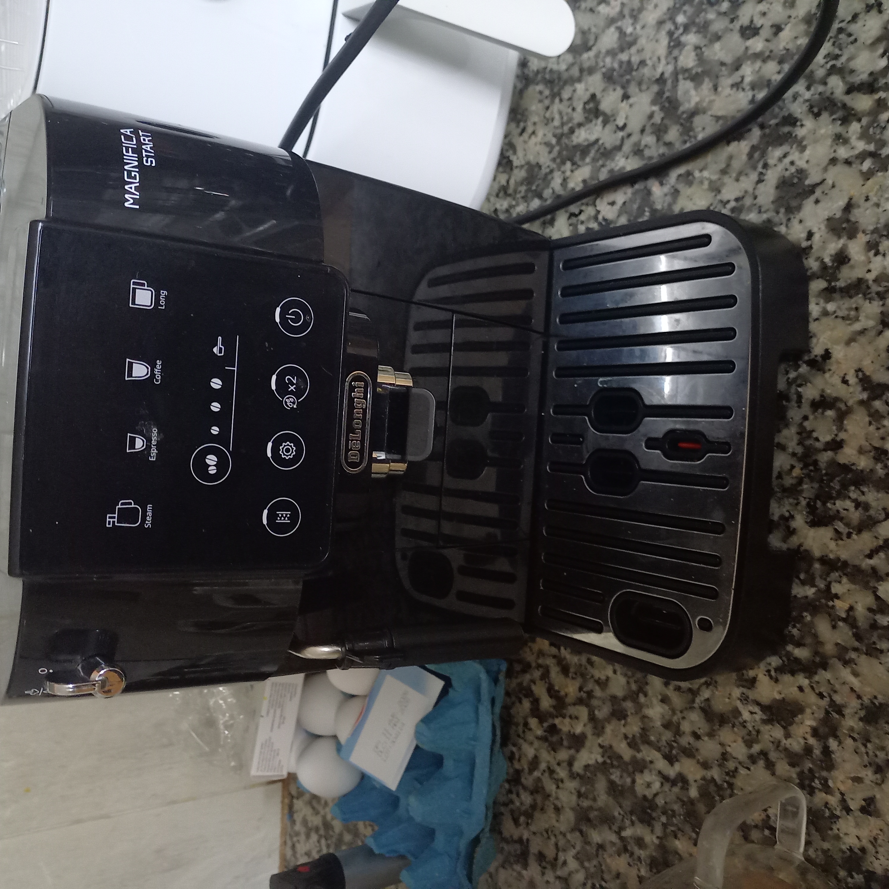 Ezzahra&nbsp;Cite Mrad 1&nbsp;Autre&nbsp;Autre&nbsp;Machine � caf�