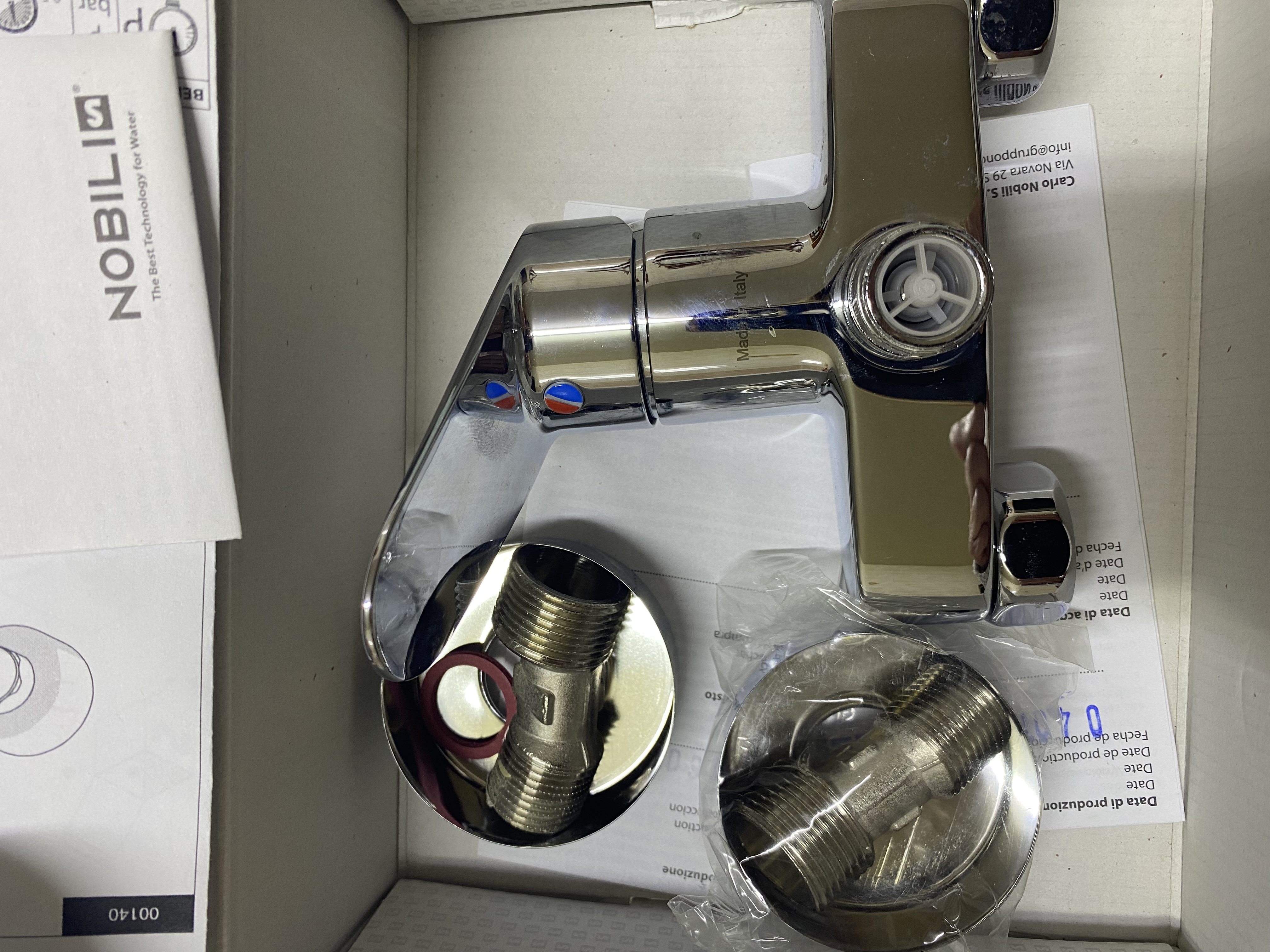 Raoued&nbsp;Ariana Essoughra&nbsp;Autre&nbsp;Autre&nbsp;Mitigeur pour salle de bain