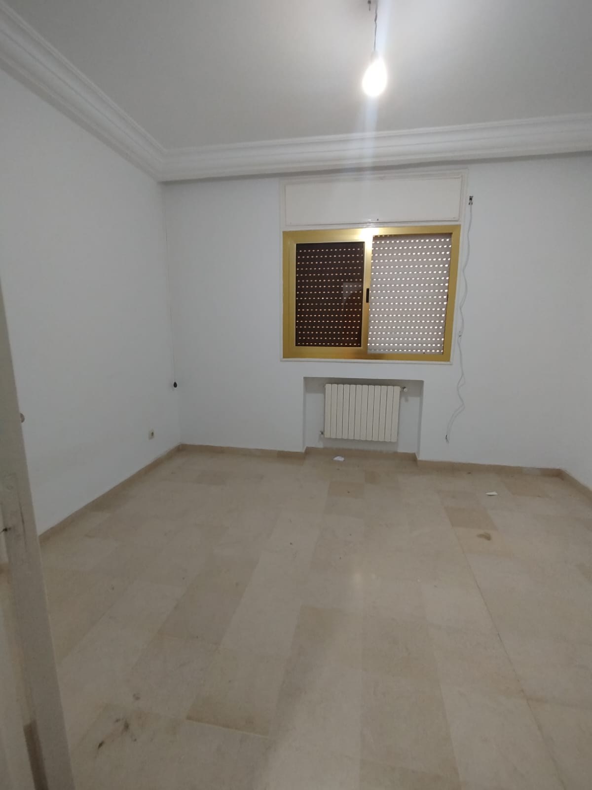 El Menzah&nbsp;El Manar 1&nbsp;Location&nbsp;Appart. 5 pi�ces+&nbsp;Un vaste appartement s4 � manar1