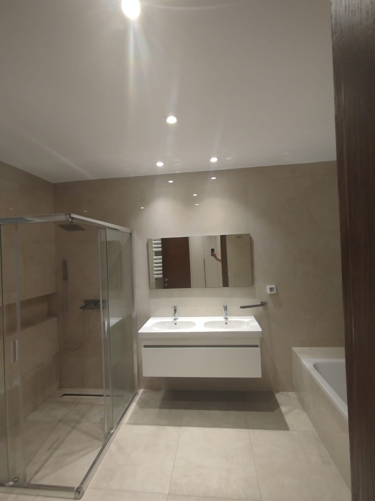 El Menzah&nbsp;Mutuelle Ville&nbsp;Location&nbsp;Appart. 4 pi�ces&nbsp;Un rdc de villa s3 haut standing � mutuelle ville