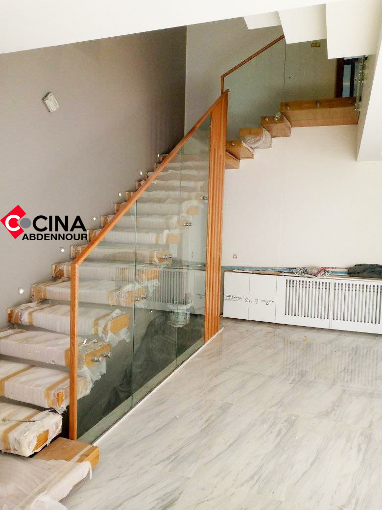 La Soukra&nbsp;Sidi Frej&nbsp;Autres meubles&nbsp;Autres&nbsp;Escalier en bois ch�ne