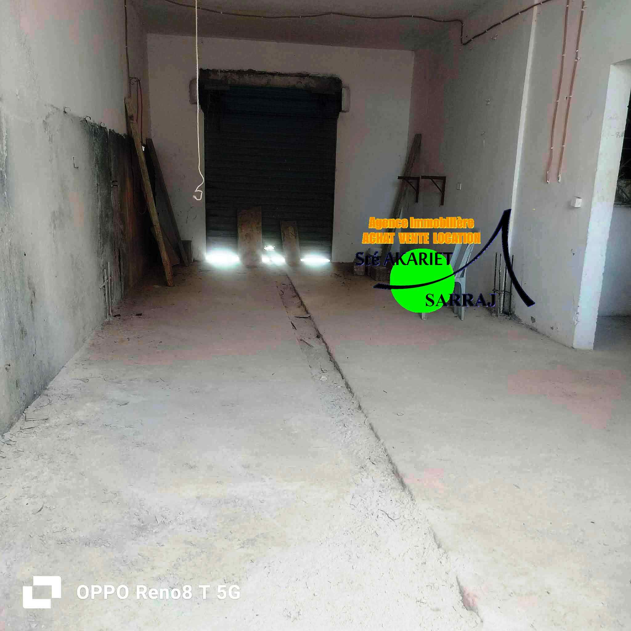 Kalaa Essghira&nbsp;Kalaa Essghira&nbsp;Bureaux & Commerces&nbsp;Atelier,Garage&nbsp;Usine 443m pas loin shoes center vers kalaa sghira