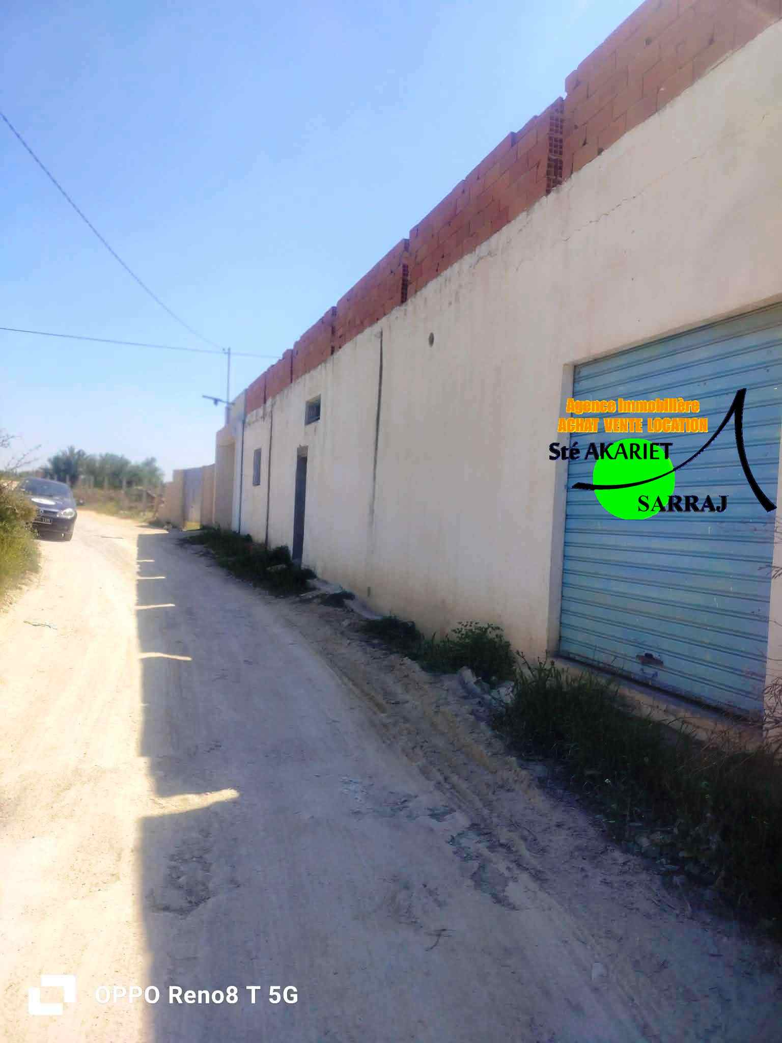 Kalaa Essghira&nbsp;Kalaa Essghira&nbsp;Bureaux & Commerces&nbsp;Atelier,Garage&nbsp;Usine pas loin de shoes center vers kalaa sghira