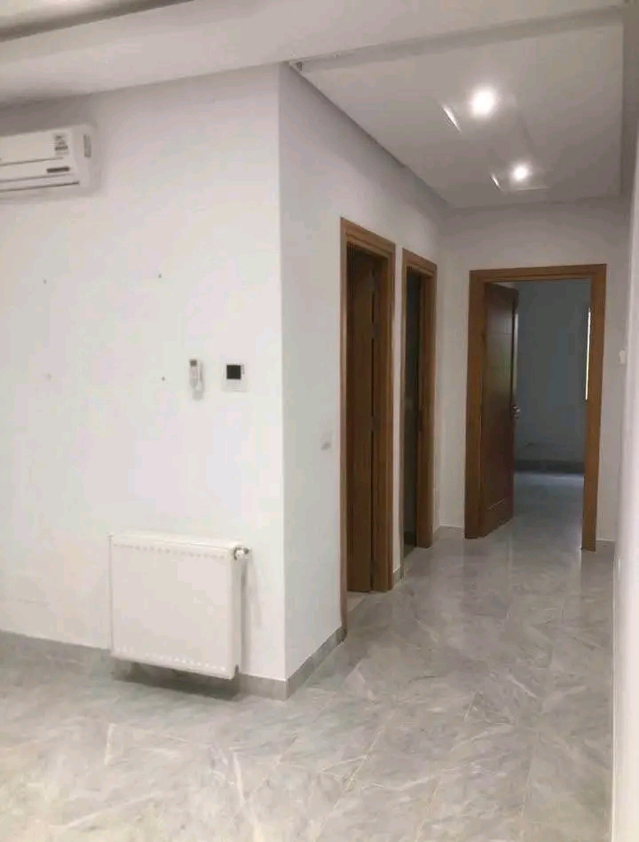 Mnihla&nbsp;Jardins d'el Menzah&nbsp;Location&nbsp;Appart. 2 pi�ces&nbsp;Un appart s 1 jardin d'el menzah cit� el faouz