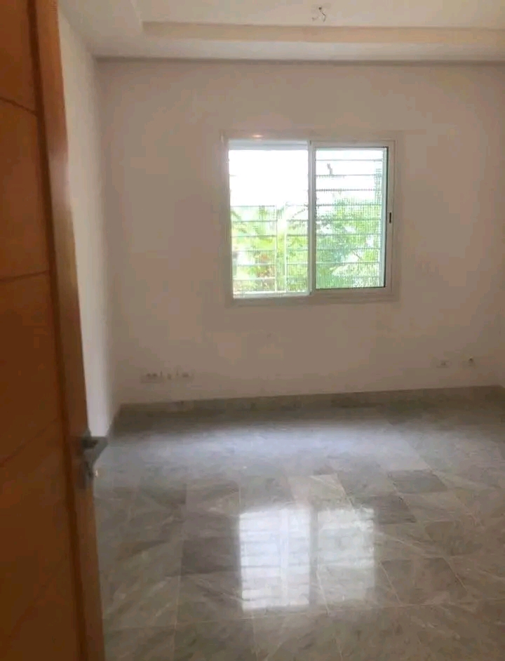 Mnihla&nbsp;Jardins d'el Menzah&nbsp;Location&nbsp;Appart. 2 pi�ces&nbsp;Un appart s 1 jardin d'el menzah cit� el faouz