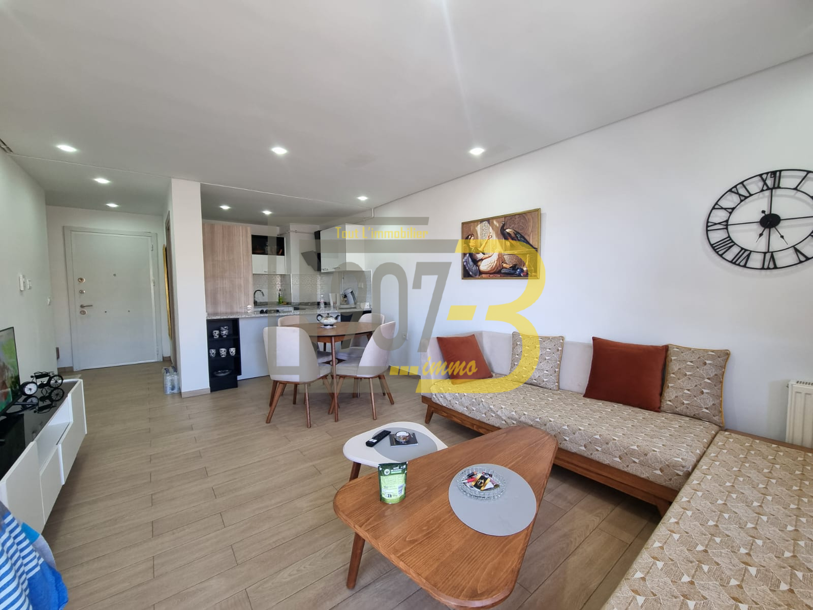 Ariana Ville&nbsp;Cite Ennasr 2&nbsp;Location&nbsp;Appart. 1 pi�ce&nbsp;Un app s1 richement meubl� � ennasr 2