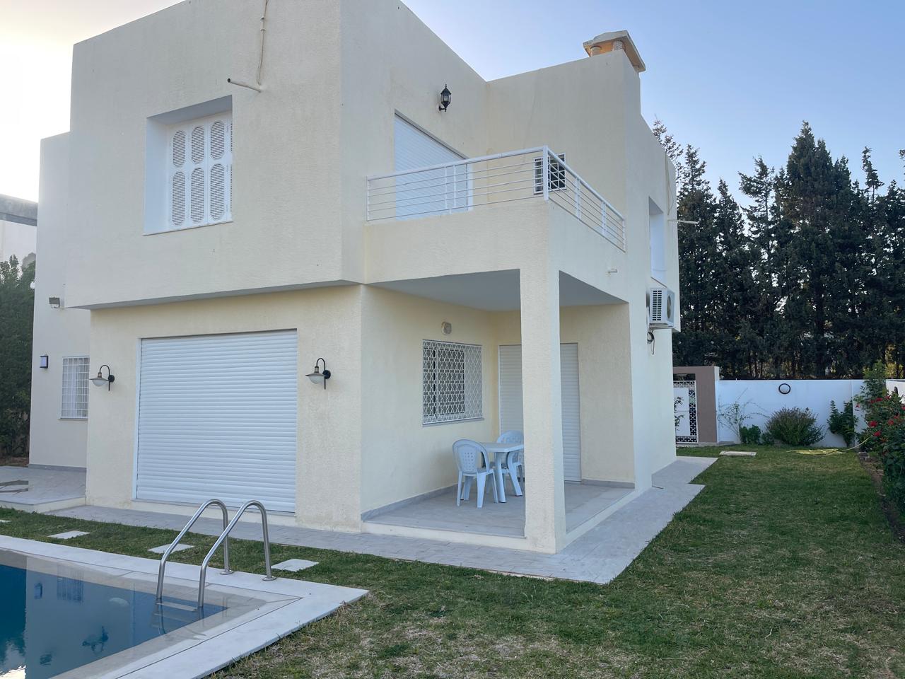 Hammamet&nbsp;Hammamet&nbsp;Vente&nbsp;Appart. 4 pi�ces&nbsp;Villa cot� badira