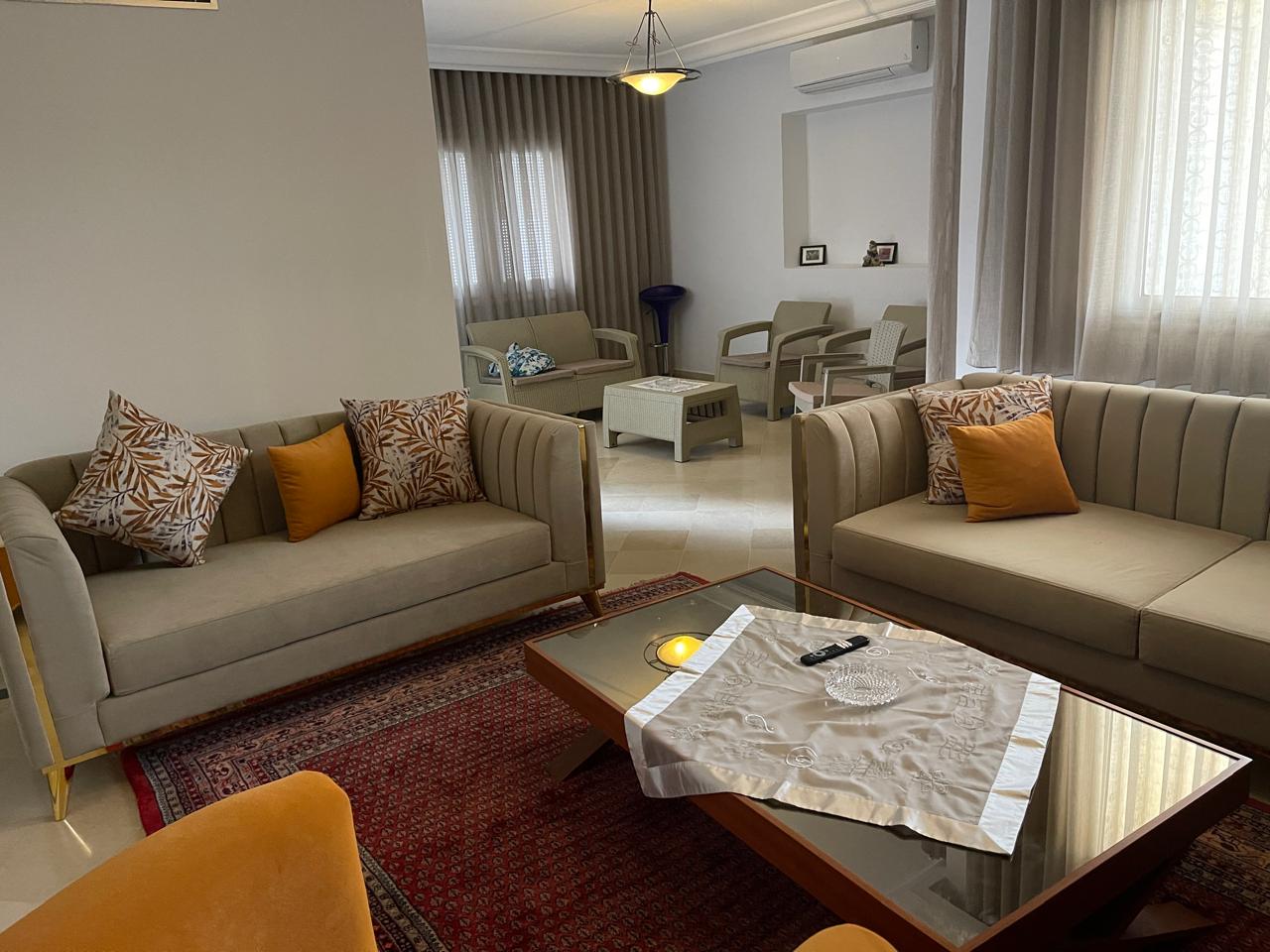 Hammamet&nbsp;Hammamet&nbsp;Vente&nbsp;Appart. 4 pi�ces&nbsp;Villa cot� badira