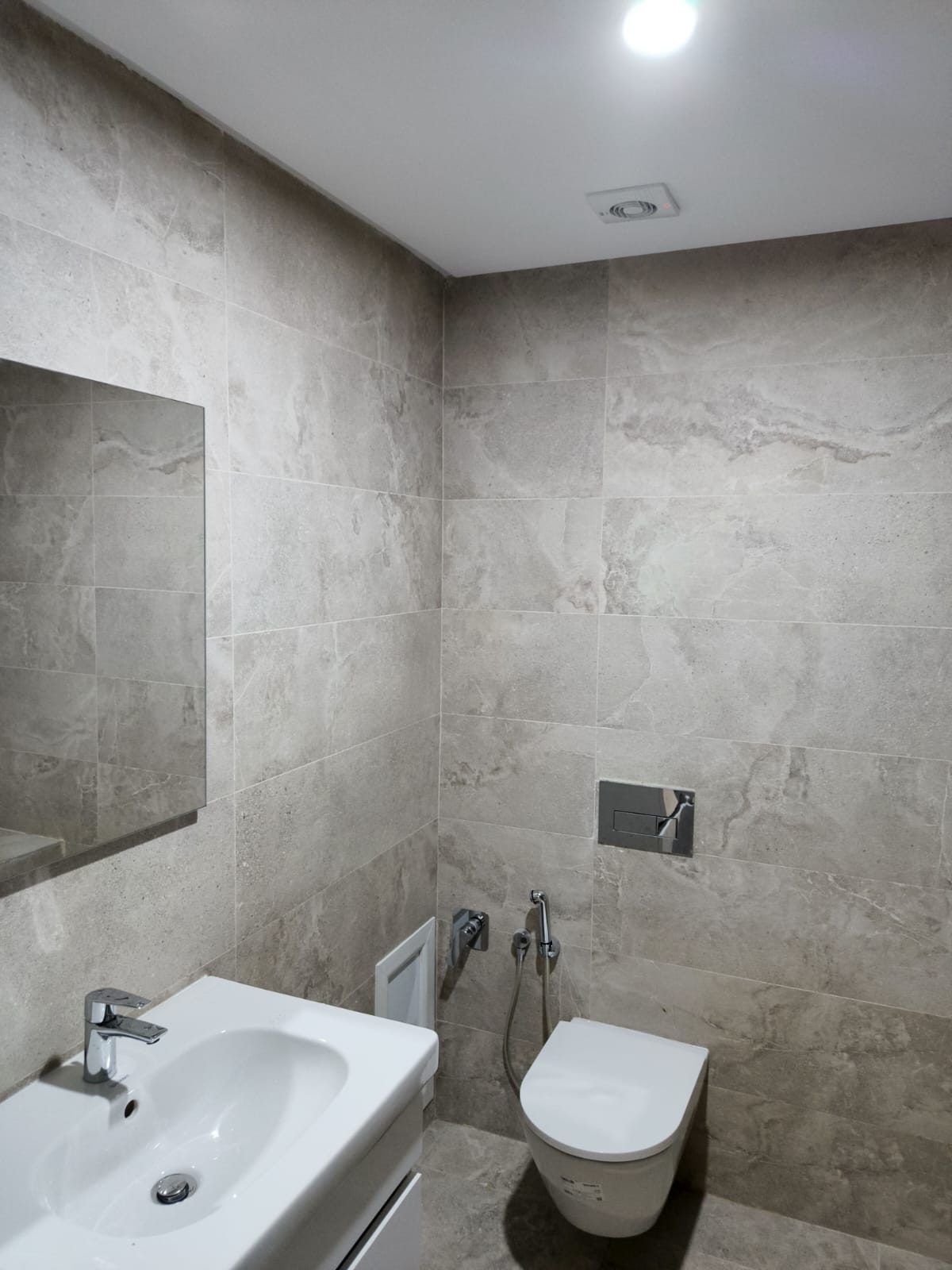 La Marsa&nbsp;El Aouina&nbsp;Location&nbsp;Appart. 3 pi�ces&nbsp;Appartement s2 neuf haut standing � jardins aouina