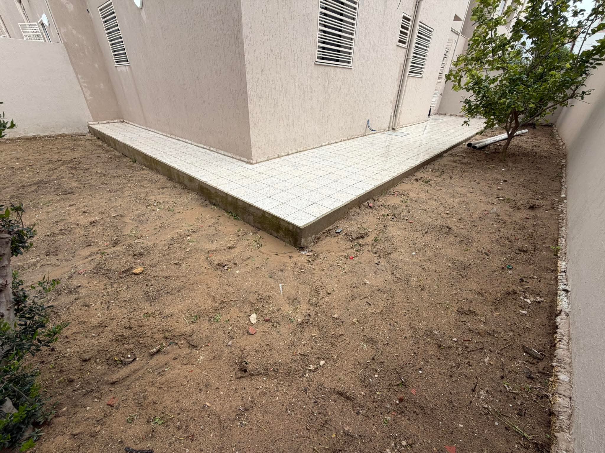 Raoued&nbsp;Cite Ennkhilet&nbsp;Location&nbsp;Appart. 4 pi�ces&nbsp;S3 rdc 1500d ennkhilete