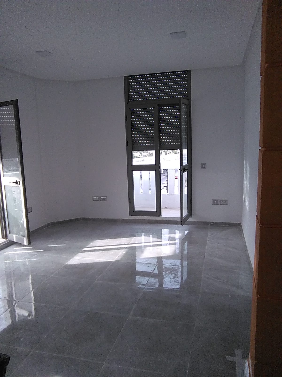 Bab Bhar&nbsp;Bab Bhar&nbsp;Location&nbsp;Appart. 3 pi�ces&nbsp;Appt au 4 eme etage centre ville sans ascenseur