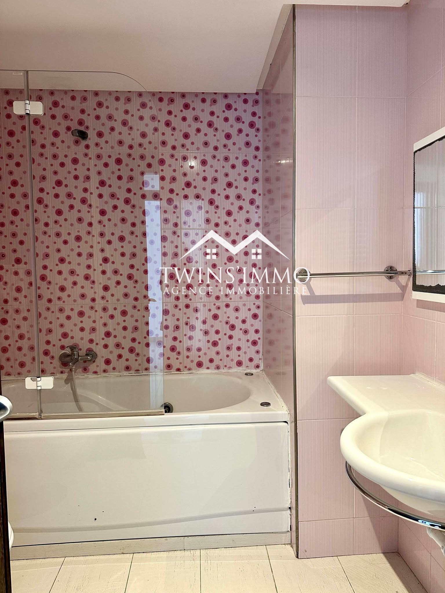 Location&nbsp;Duplex