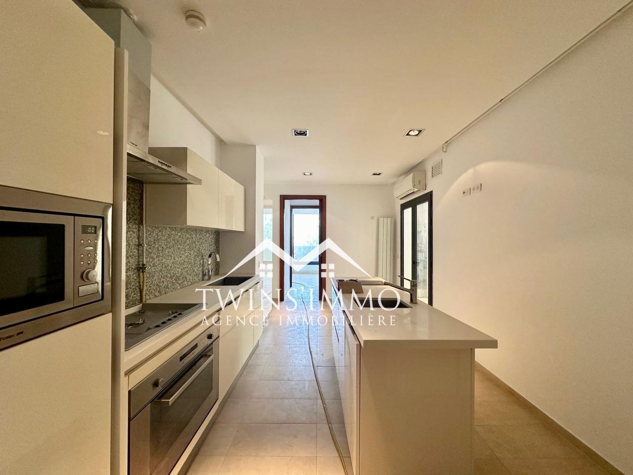 La Marsa&nbsp;Berge Du Lac&nbsp;Location&nbsp;Duplex&nbsp;Duplex s4 avec piscine aux berges du lac 2