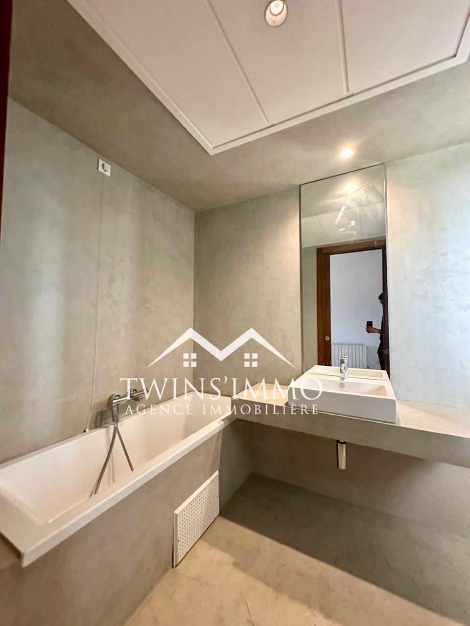 La Marsa&nbsp;Berge Du Lac&nbsp;Location&nbsp;Duplex&nbsp;Duplex s4 avec piscine aux berges du lac 2