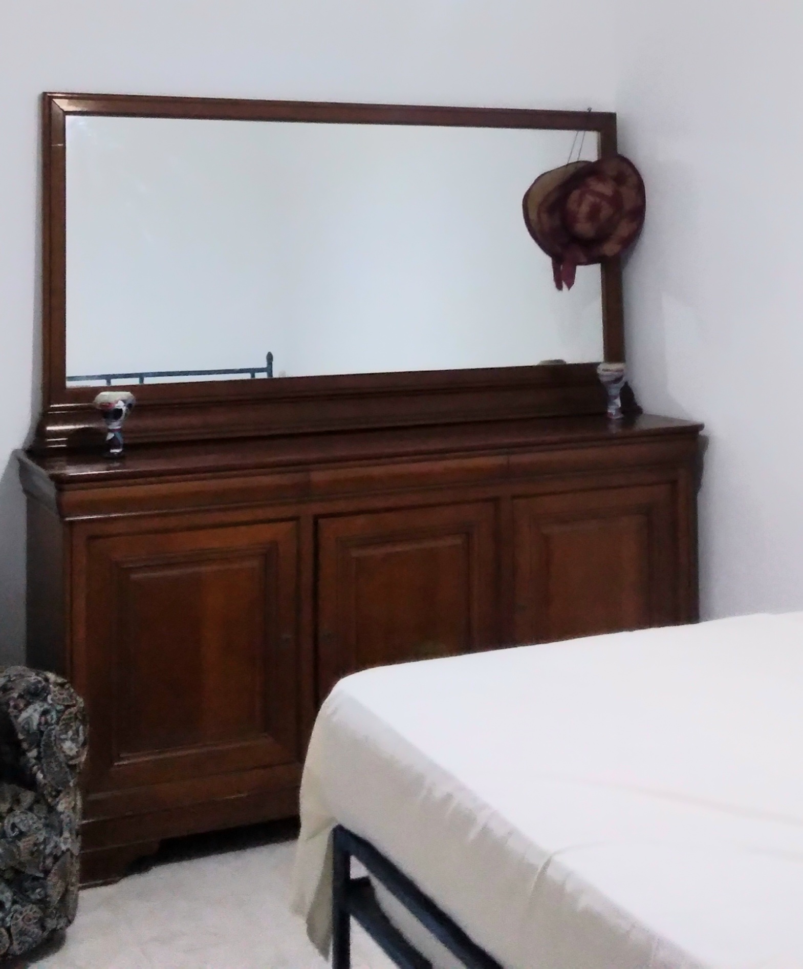 Hammamet&nbsp;Chaabet El Mrezga&nbsp;Chambres � coucher&nbsp;Lits&nbsp;Urgent vend meubles chambre