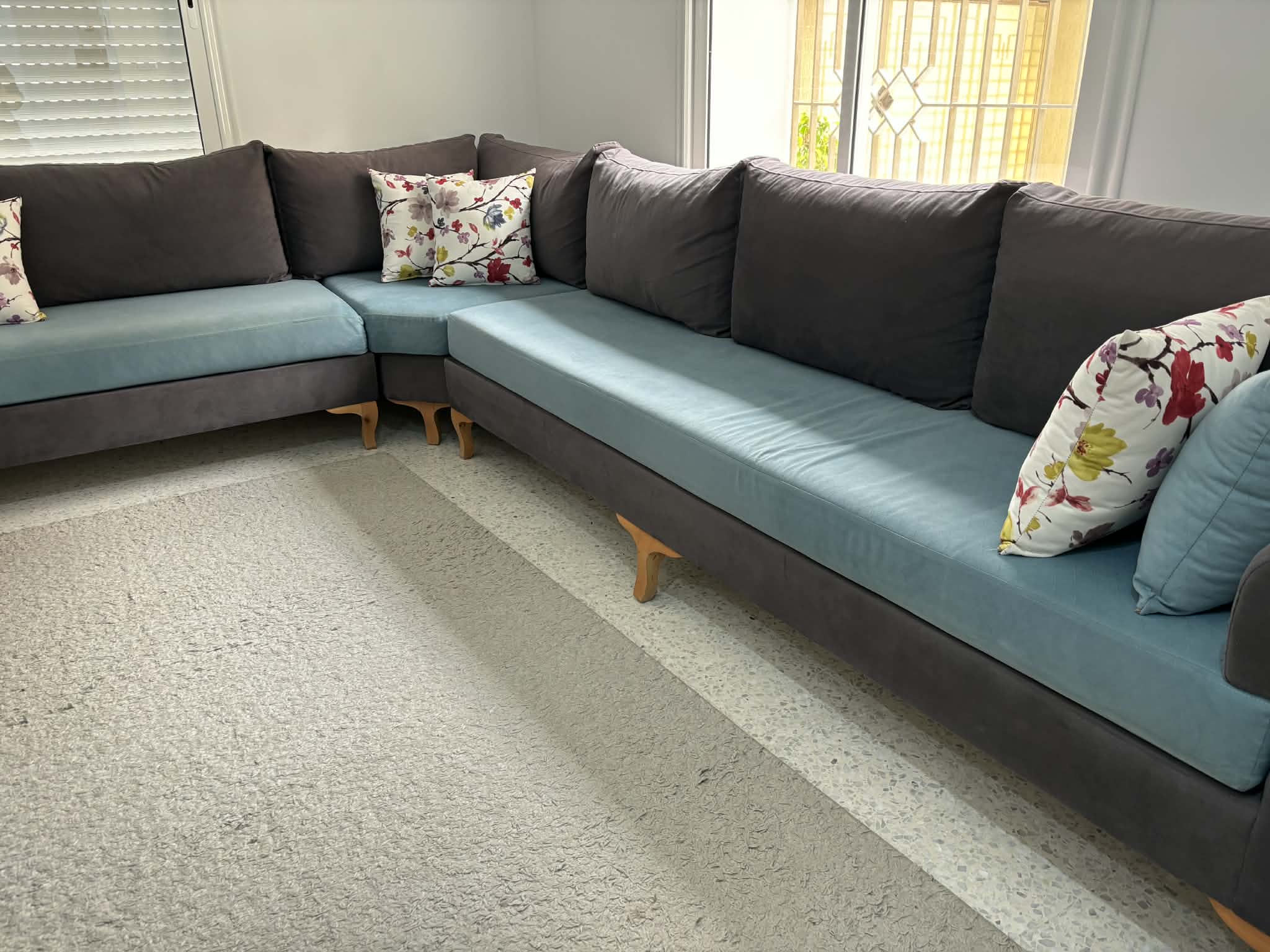 Sakiet Ezzit&nbsp;Sakiet Ezzit&nbsp;Salon - Salle � manger &nbsp;Salons&nbsp;S�jour en forme u