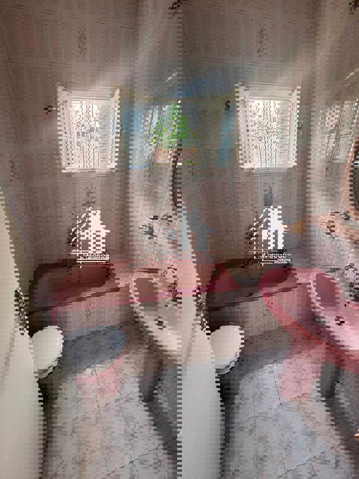 Le Bardo&nbsp;Khaznadar&nbsp;Location&nbsp;Appart. 3 pi�ces&nbsp;�tage de villa s2 rdc