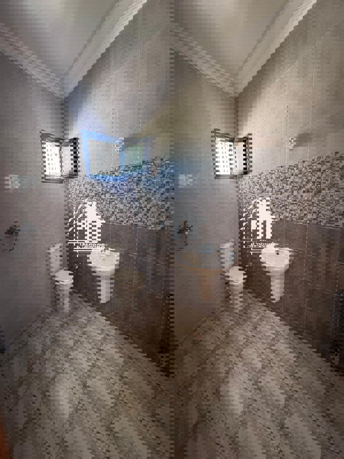 El Hrairia&nbsp;Ezzouhour 5&nbsp;Location&nbsp;Appart. 3 pi�ces&nbsp;S2 �tage de villa