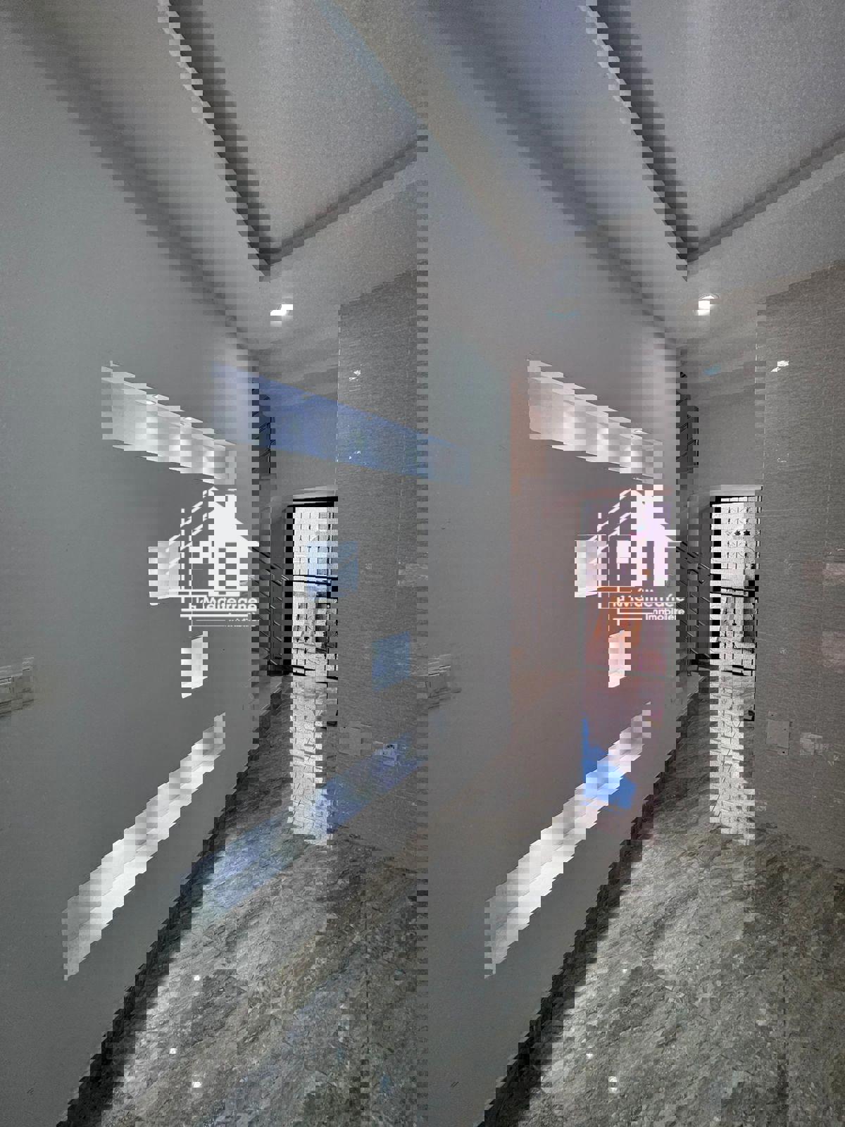 El Hrairia&nbsp;Ezzouhour 5&nbsp;Location&nbsp;Appart. 3 pi�ces&nbsp;S2 �tage de villa