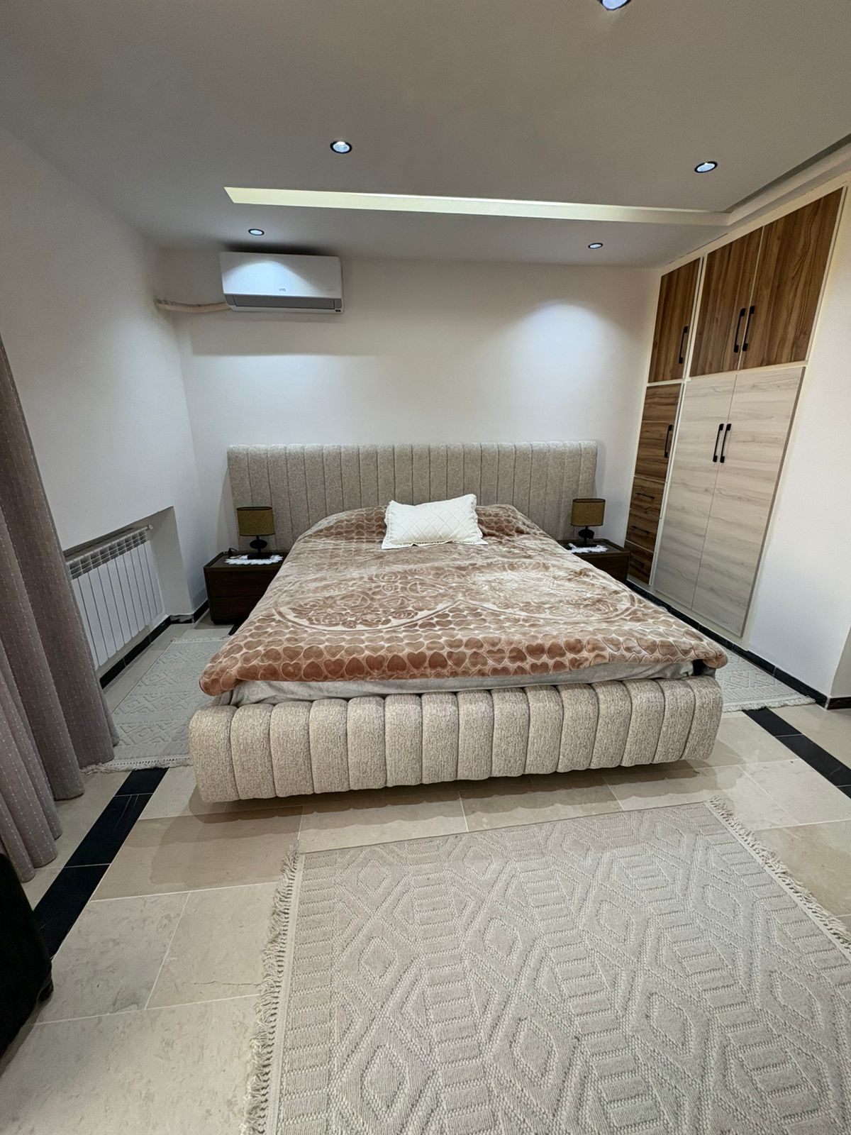 Ezzahra&nbsp;Ezzahra&nbsp;Chambres � coucher&nbsp;Chambres � coucher&nbsp;Chambre � coucher presque neuve