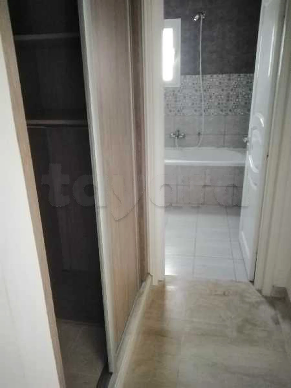 Mnihla&nbsp;Jardins d'el Menzah&nbsp;Location&nbsp;Appart. 2 pi�ces&nbsp;Appartement s2 a jardin del menzah 2