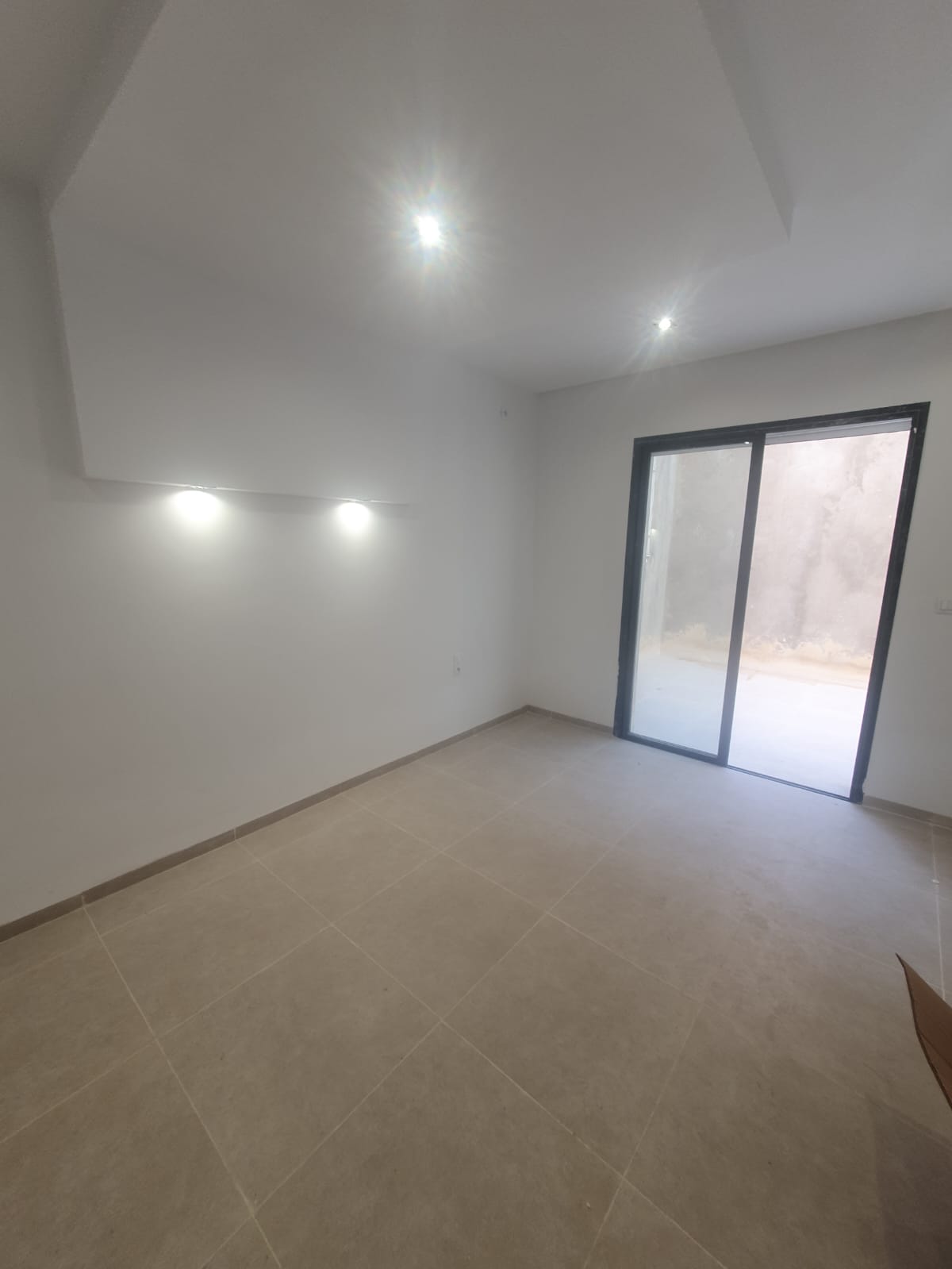 Mnihla&nbsp;Jardins d'el Menzah&nbsp;Location&nbsp;Appart. 3 pi�ces&nbsp;Des appartement neuf jamais habit�e