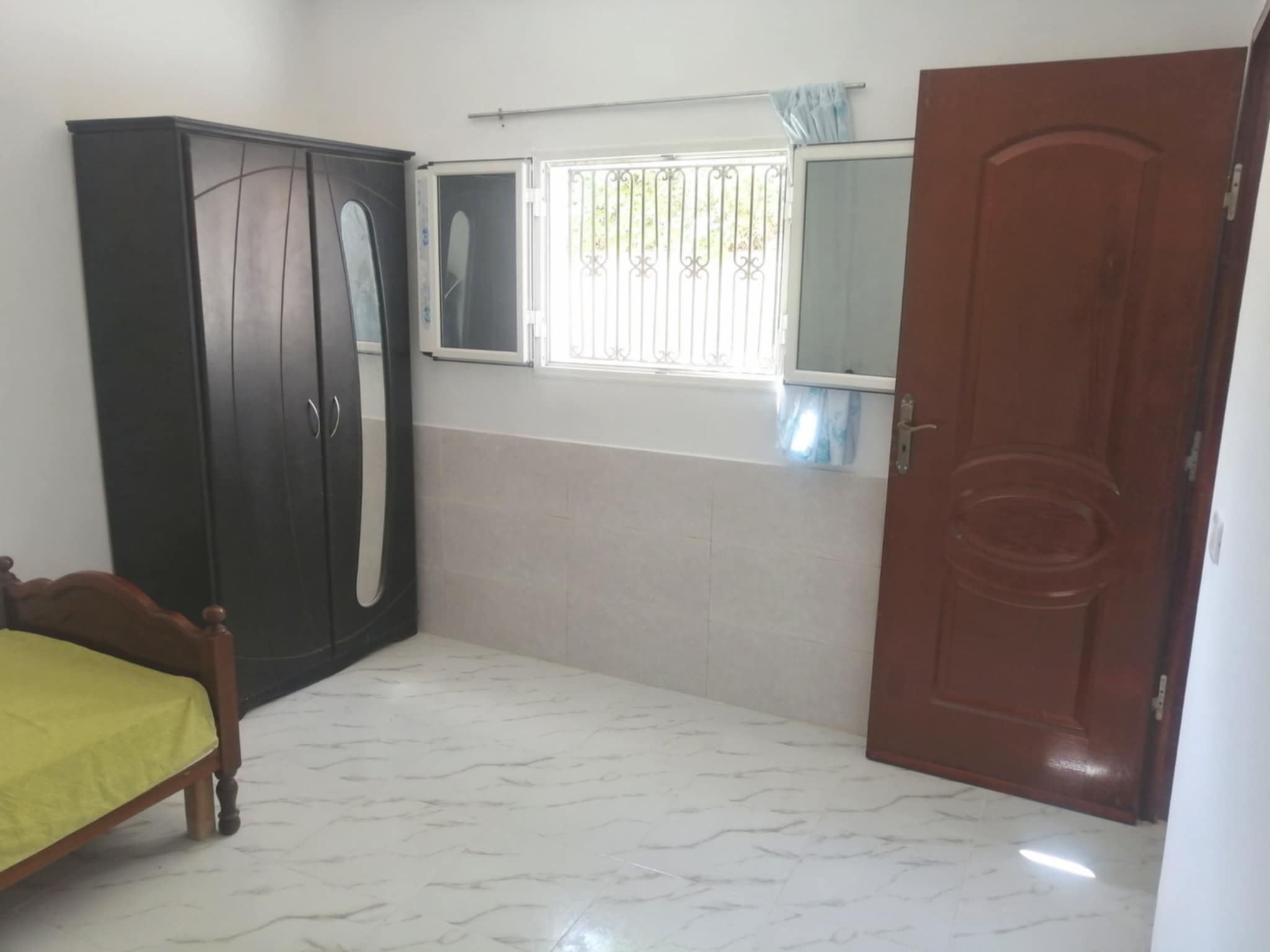 Ariana Ville&nbsp;Borj El Baccouche&nbsp;Location&nbsp;Appart. 1 pi�ce&nbsp;Studio borj bacouch pr gar�on