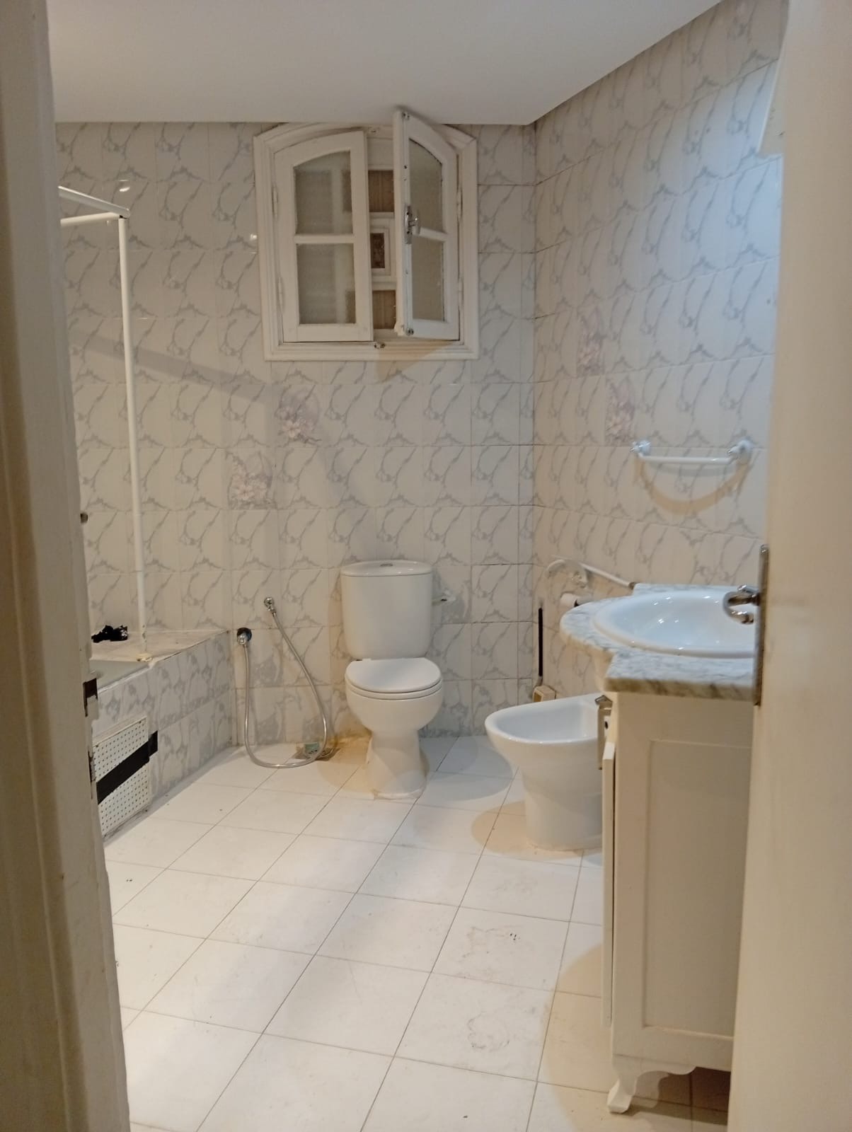 El Menzah&nbsp;El Menzah 9&nbsp;Location&nbsp;Maisons&nbsp;Un rez de chauss�e de villa � menzah 9 a