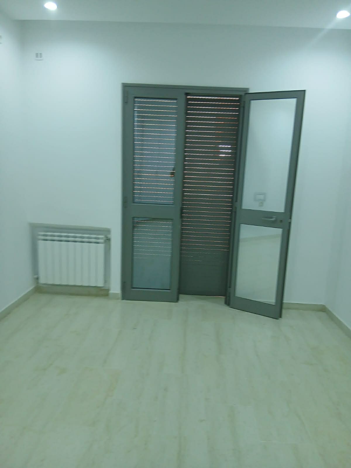 La Marsa&nbsp;Cite Bhar Lazreg&nbsp;Location&nbsp;Appart. 3 pi�ces&nbsp;S plus 3 neuf
