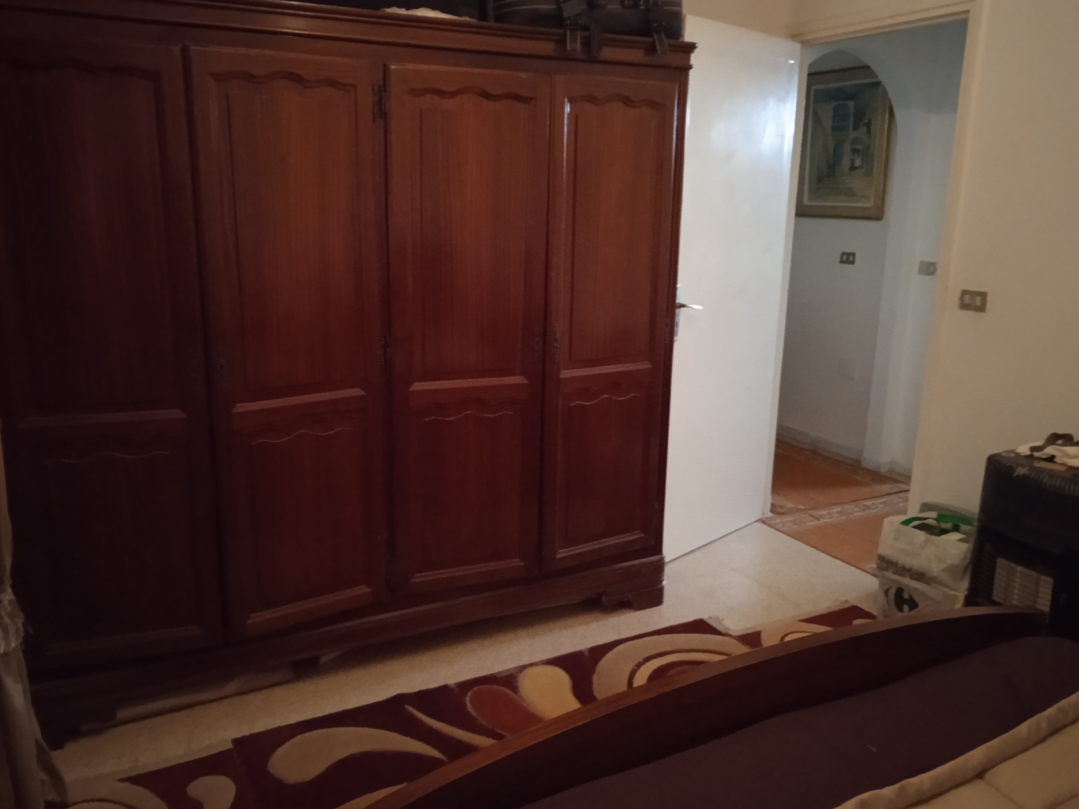 La Soukra&nbsp;Borj Louzir&nbsp;Chambres � coucher&nbsp;Chambres � coucher&nbsp;Salon chambre � coucher console table tv