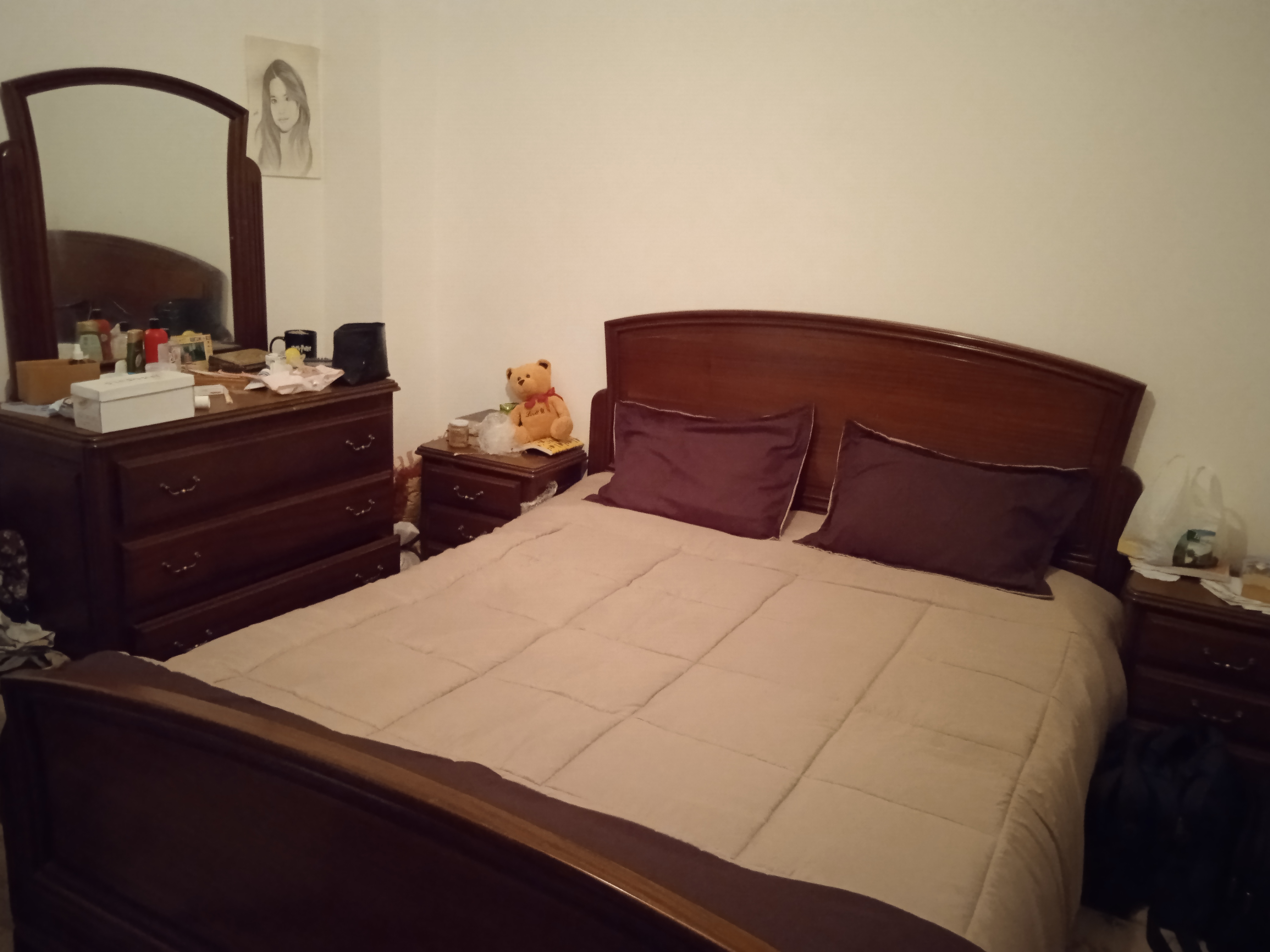 La Soukra&nbsp;Borj Louzir&nbsp;Chambres � coucher&nbsp;Chambres � coucher&nbsp;Salon chambre � coucher console table tv