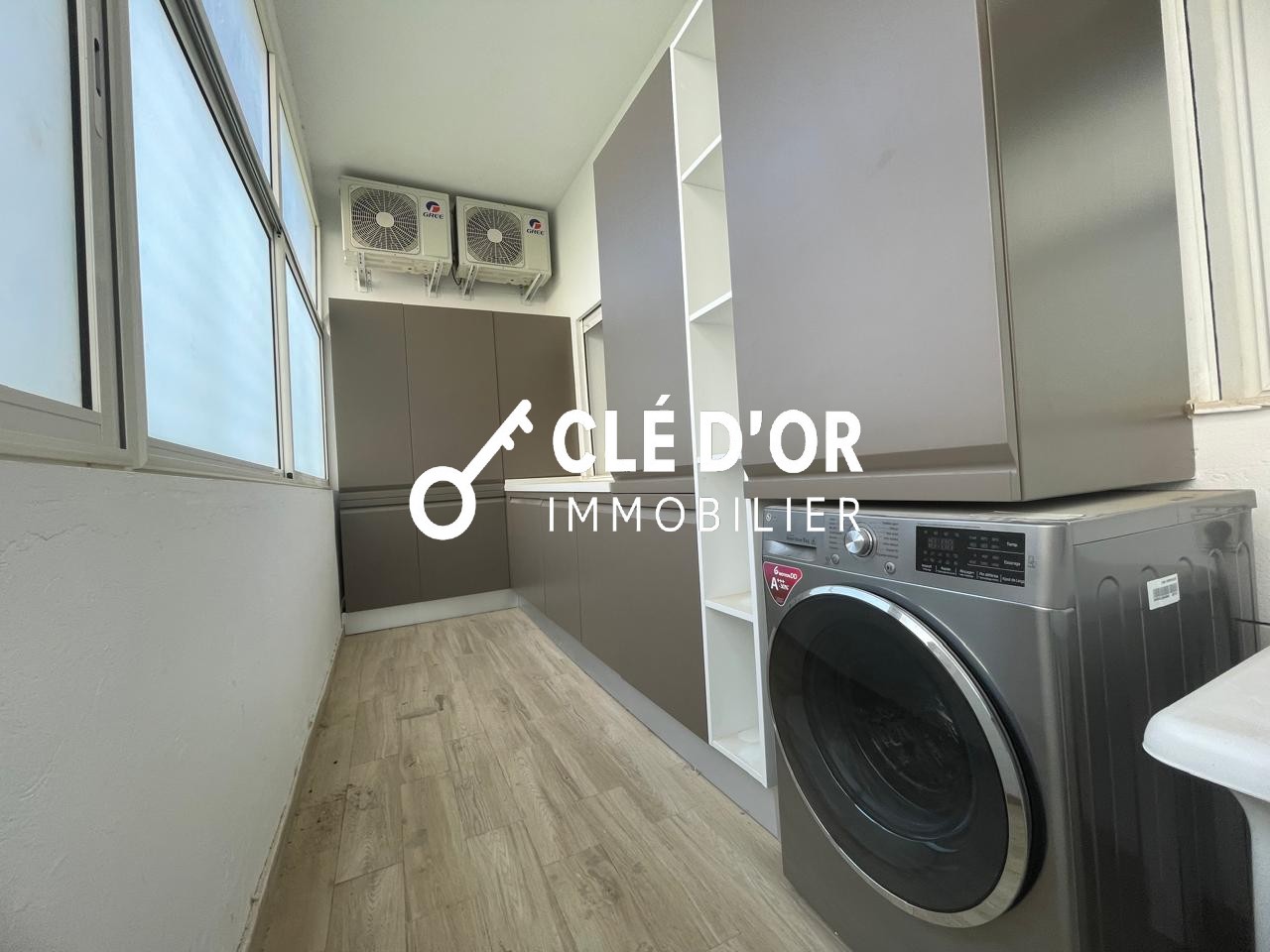 Ain Zaghouan&nbsp;Jardins de Carthage&nbsp;Location&nbsp;Appart. 4 pi�ces&nbsp;S3 meubl� au jardins de carthage