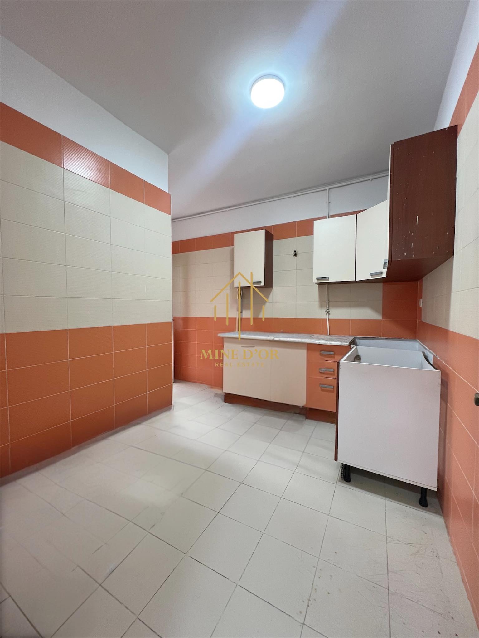 Cite El Khadra&nbsp;Zone urbaine nord&nbsp;Vente&nbsp;Appart. 3 pi�ces&nbsp;Av apprt usage bureau ou habitation au cun