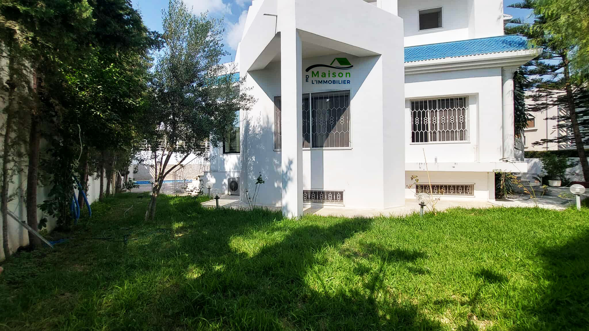 La Marsa&nbsp;Berge Du Lac&nbsp;Location&nbsp;Maisons&nbsp;Villa s9 avec piscine et jardin au lac 1