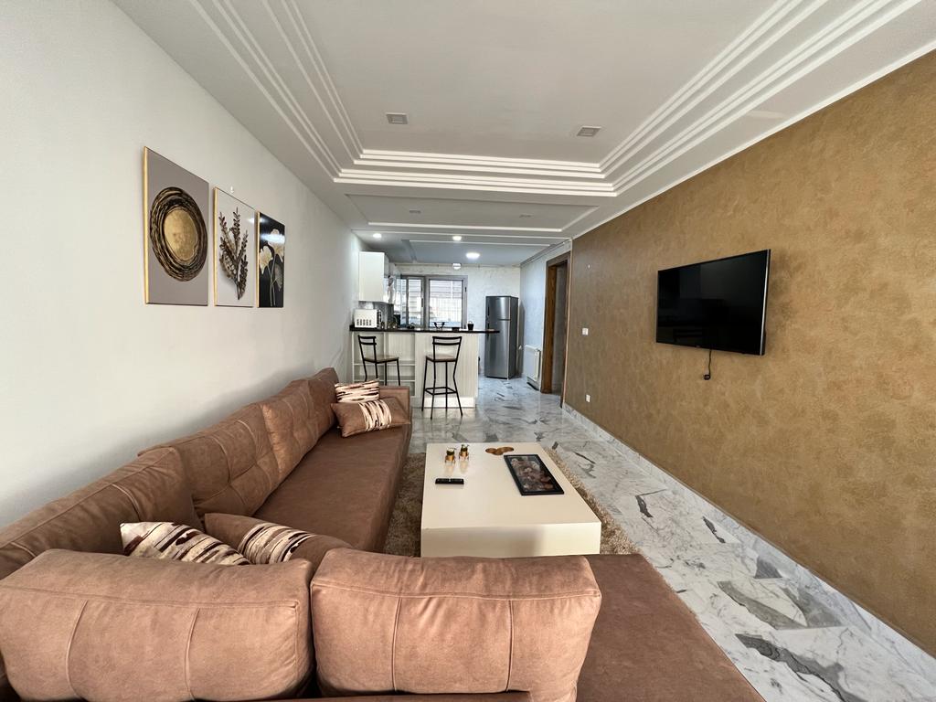 Ariana Ville&nbsp;Cite Ennasr 1&nbsp;Location&nbsp;Appart. 2 pi�ces&nbsp;S1 meubl� lux