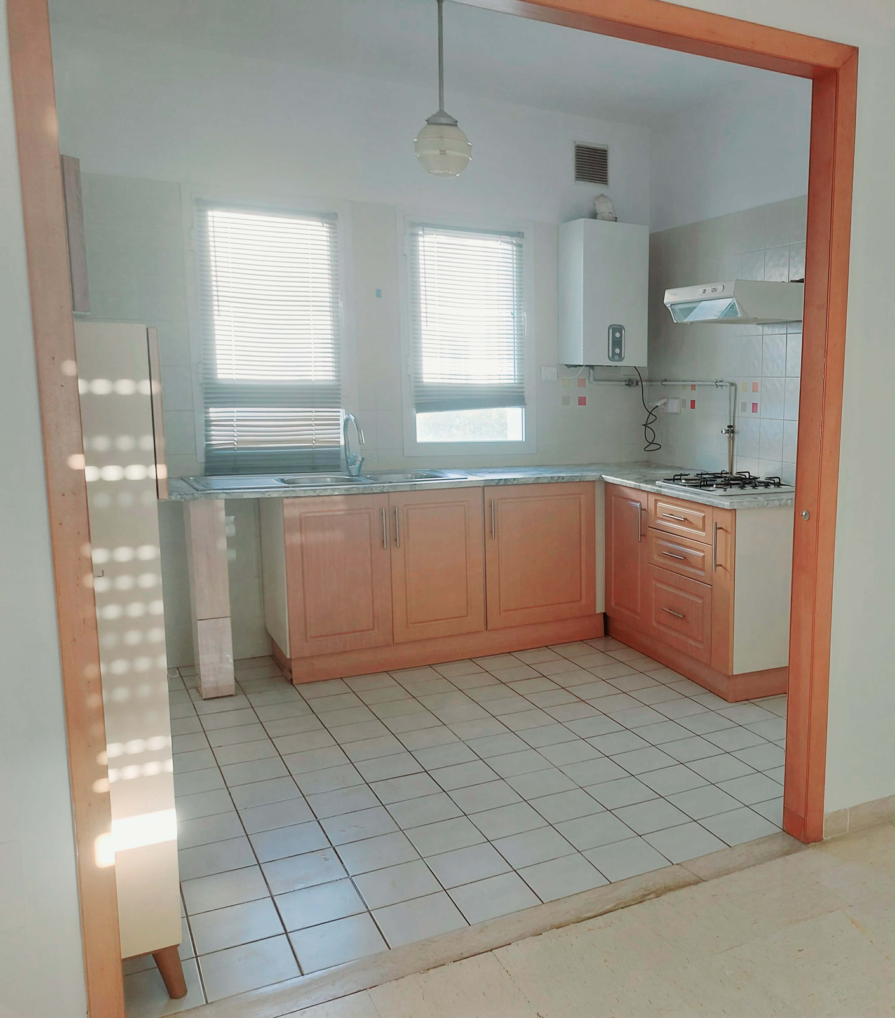 La Marsa&nbsp;Cite Du Stade&nbsp;Location&nbsp;Duplex&nbsp;Duplex 150m2 la marsa tabek  3 ch res securisee