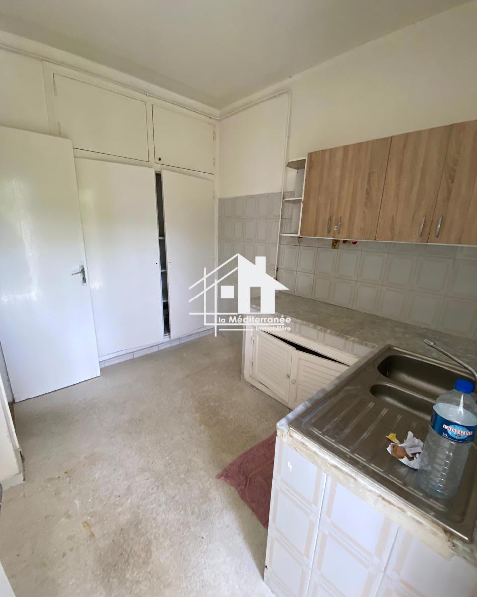 Le Bardo&nbsp;Le Bardo&nbsp;Location&nbsp;Appart. 4 pi�ces&nbsp;Appartement s3  situ� au 1�re �tage