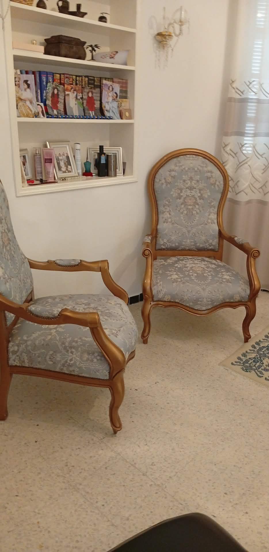 El Menzah&nbsp;El Manar 1&nbsp;Salon - Salle � manger &nbsp;Salons&nbsp;Salon en tr�s bonne �tat
