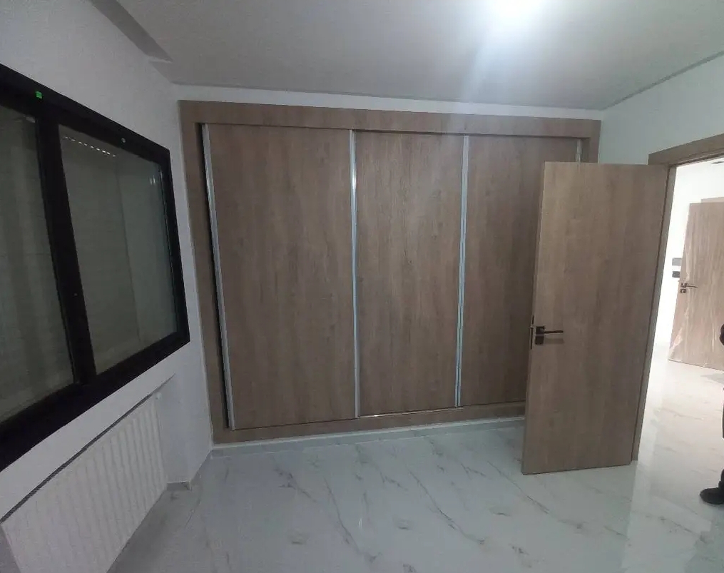 Ain Zaghouan&nbsp;Ain Zaghouan&nbsp;Location&nbsp;Appart. 1 pi�ce&nbsp;Un appartement vide nouvelle soukra jamais habit�