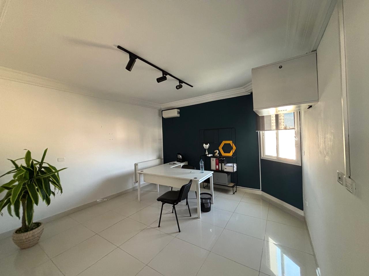 Bureaux & Commerces&nbsp;Bureau