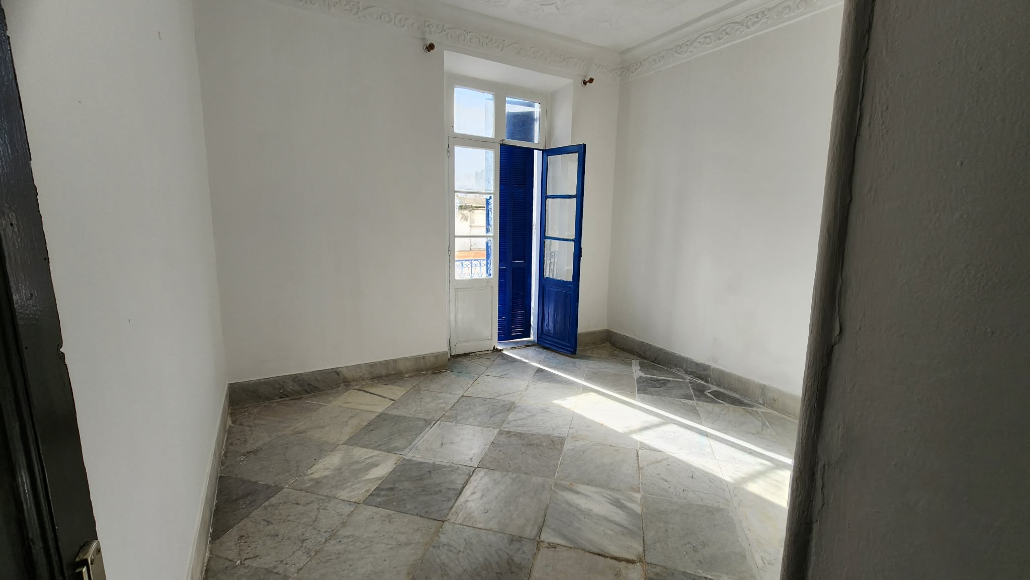Bab Bhar&nbsp;Bab El Jazira&nbsp;Vente&nbsp;Appart. 3 pi�ces&nbsp;Appartement s3 tunis centre ville rue el jazira