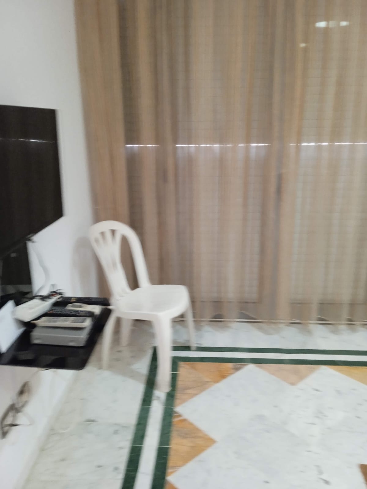 Ariana Ville&nbsp;Cite Ennasr 2&nbsp;Location&nbsp;Appart. 2 pi�ces&nbsp;S plus 1 meubl� a ennasr 2 wb4456
