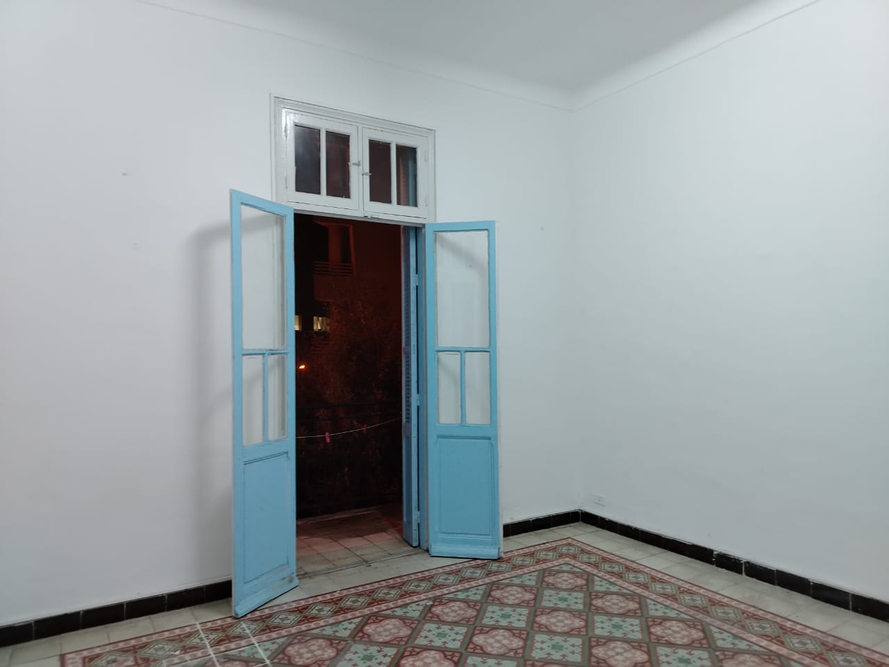 El Menzah&nbsp;Tunis Belvedere&nbsp;Bureaux & Commerces&nbsp;Bureau&nbsp;Bureau hall plus 3 a jeanne d'arc wb4459